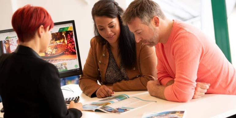 Agences de voyages Les voyages Léonard - 02